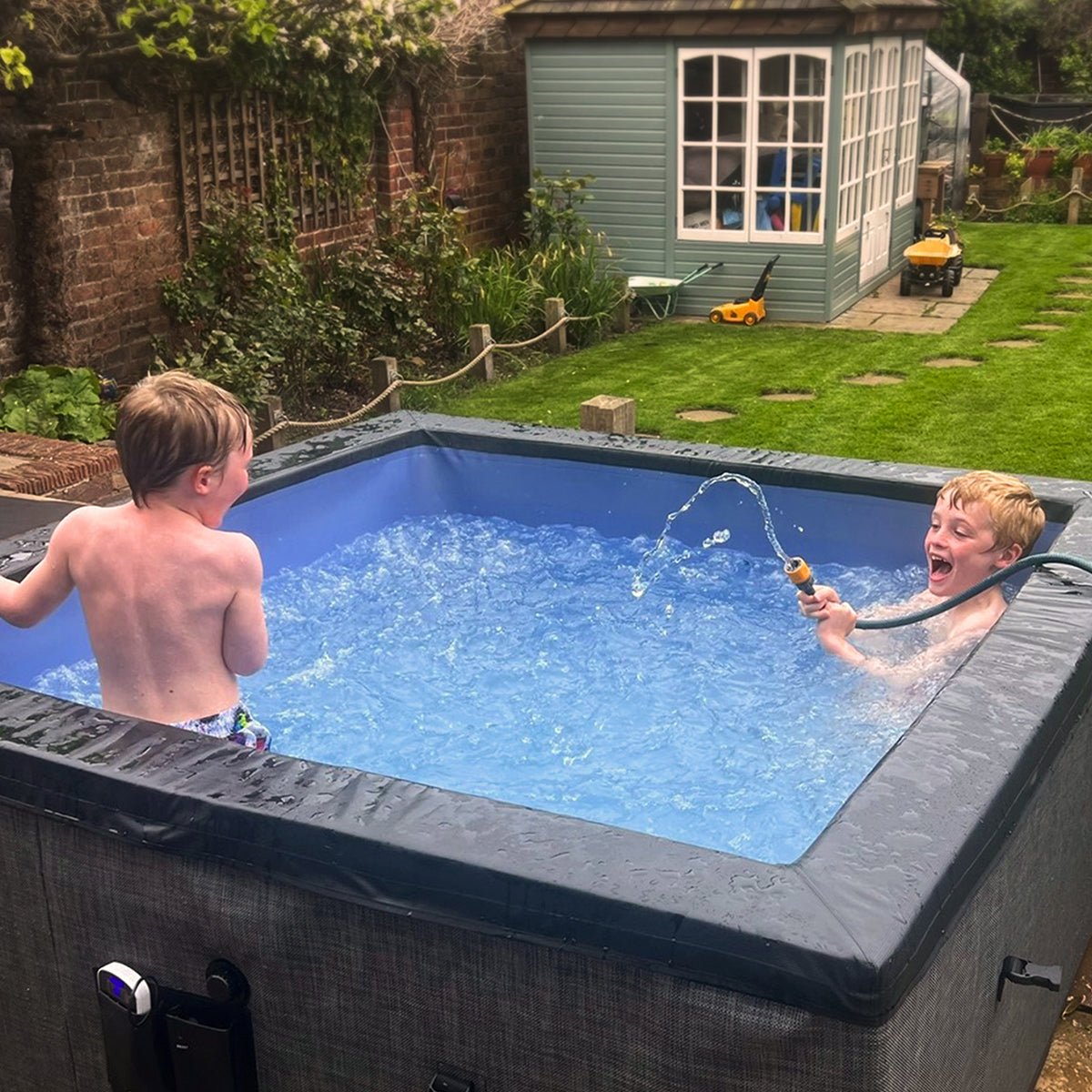 Wave Garda 4 Person Eco Foam Hot Tub Spa - Flint Grey - Hot Tub Shop