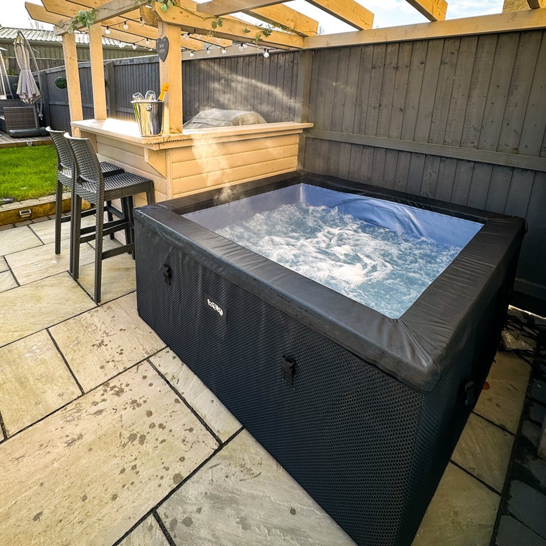 Wave Garda 4 Person Eco Foam Hot Tub Spa - Charcoal Black - Hot Tub Shop