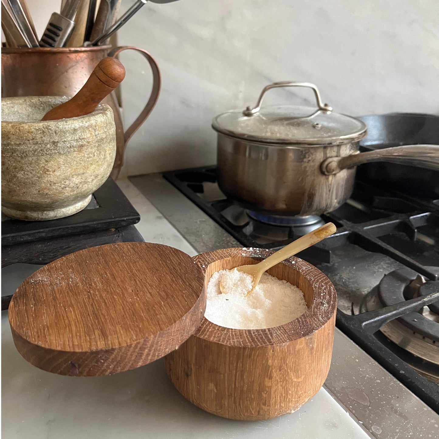 Wireworks Swing Top Pot Oak