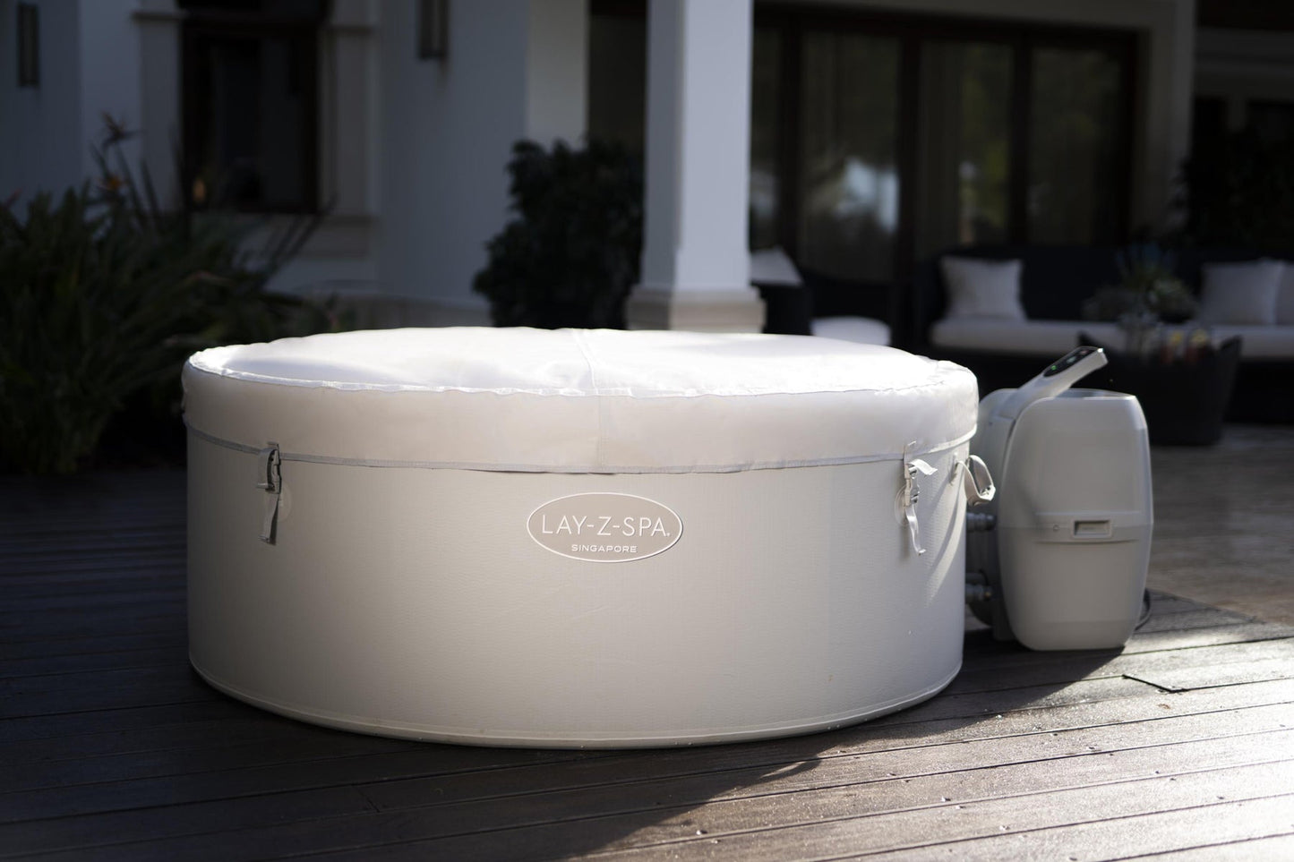 Lay-Z-Spa Singapore AirJet Plus 4-5 Person Inflatable Hot Tub