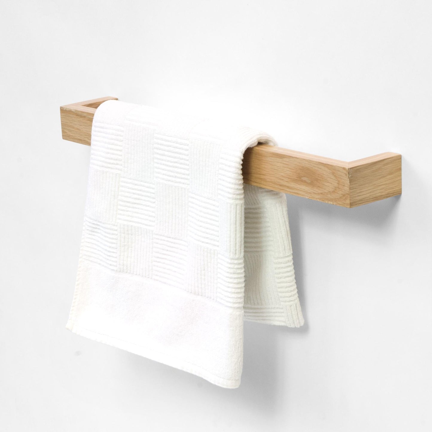 Wireworks Towel Rail 60cm Slimline Oak