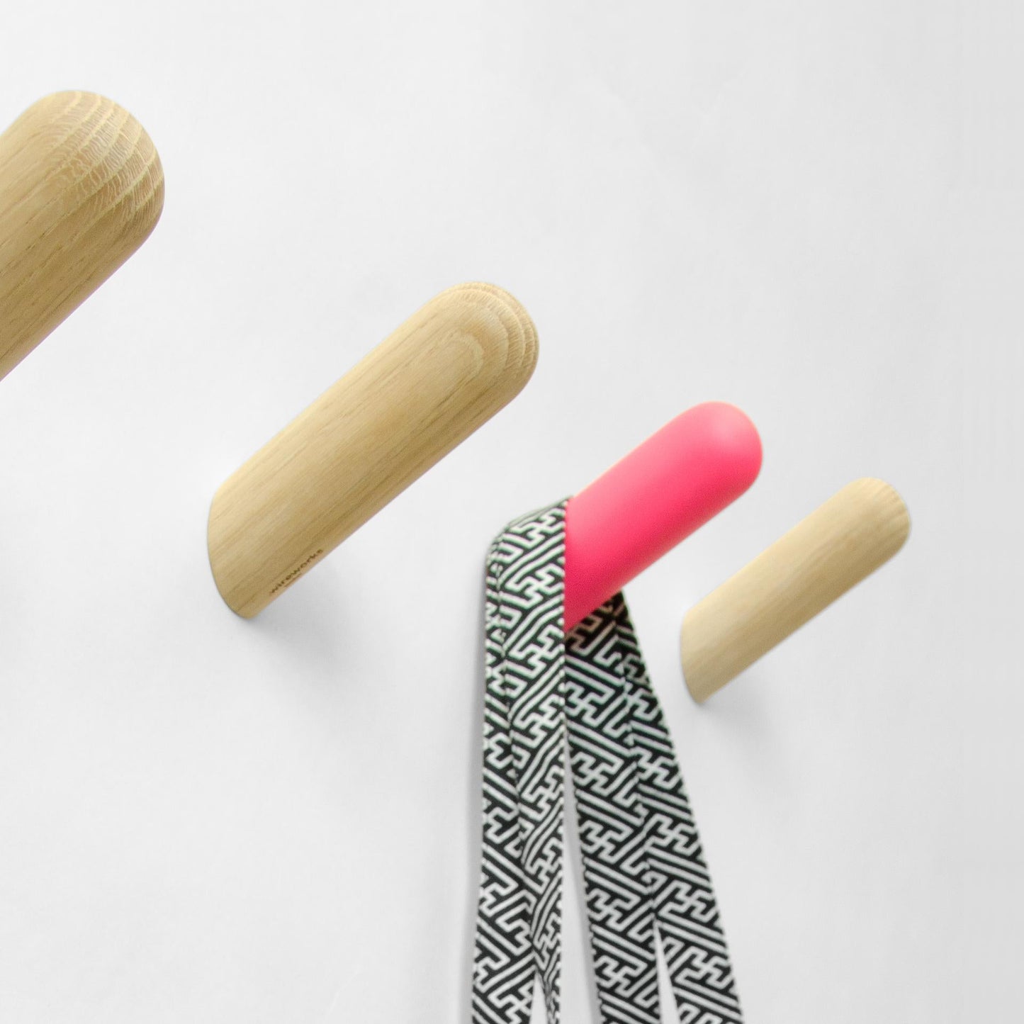 Wireworks Wall Hook Peggy Sue Pink