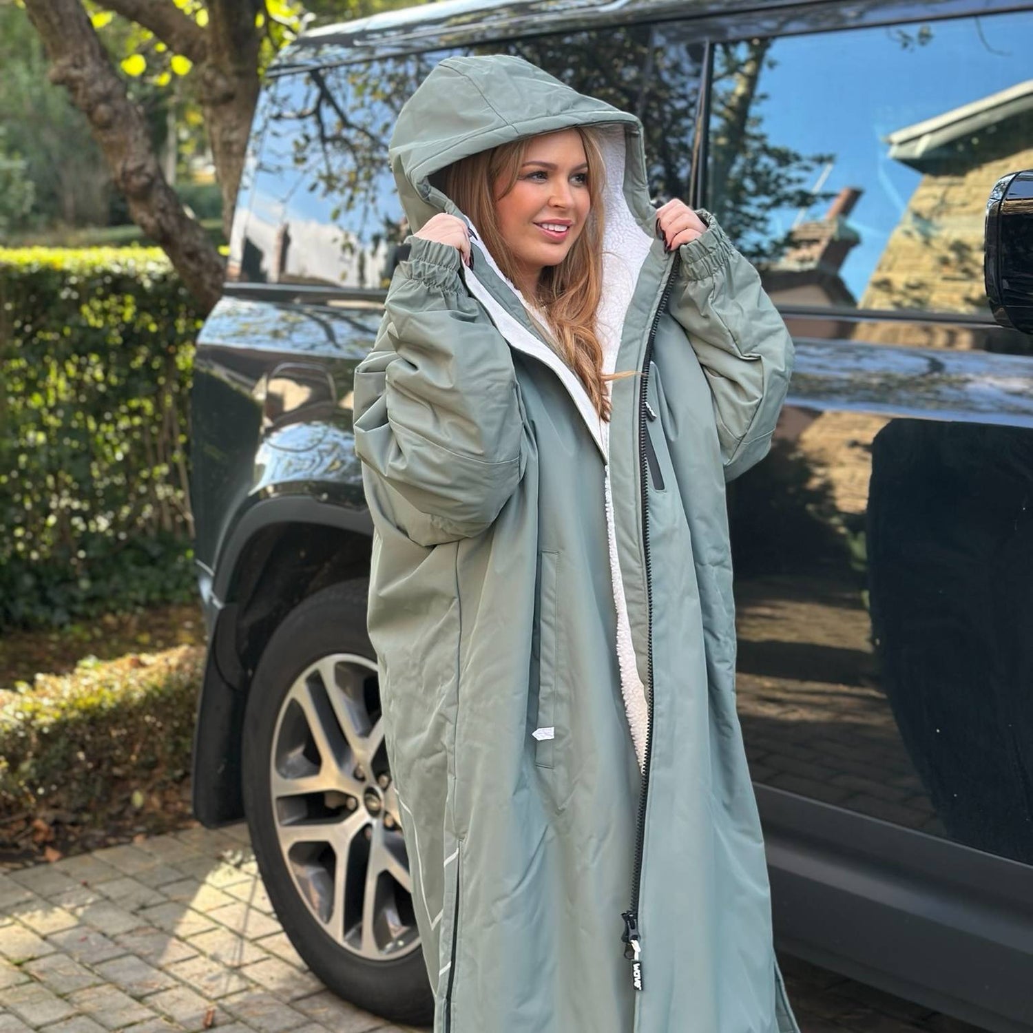 Wave Hot Tub Changing Robes