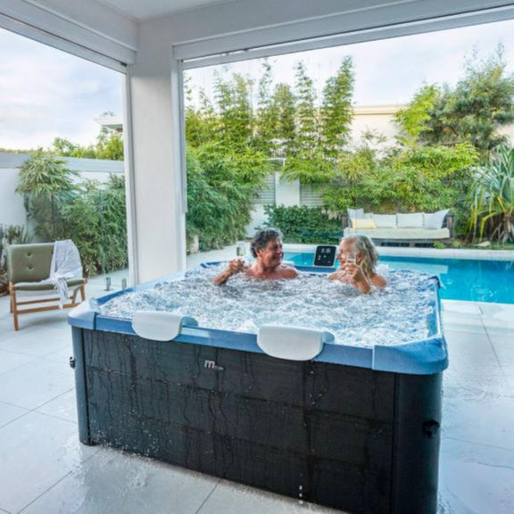 MSpa 4 Person Hot Tubs