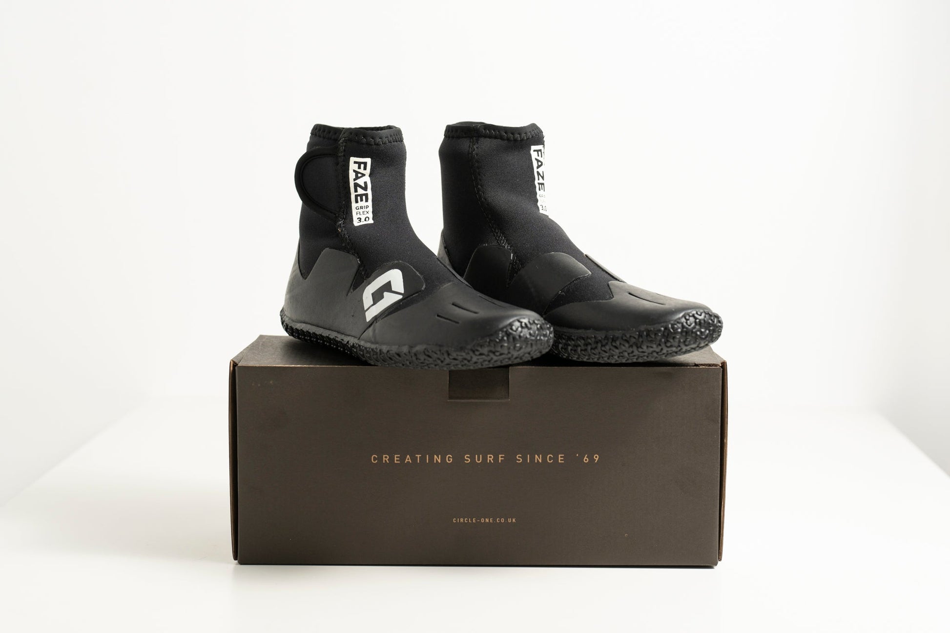 3mm Kids FAZE Wetsuit Boot - Hot Tub Shop