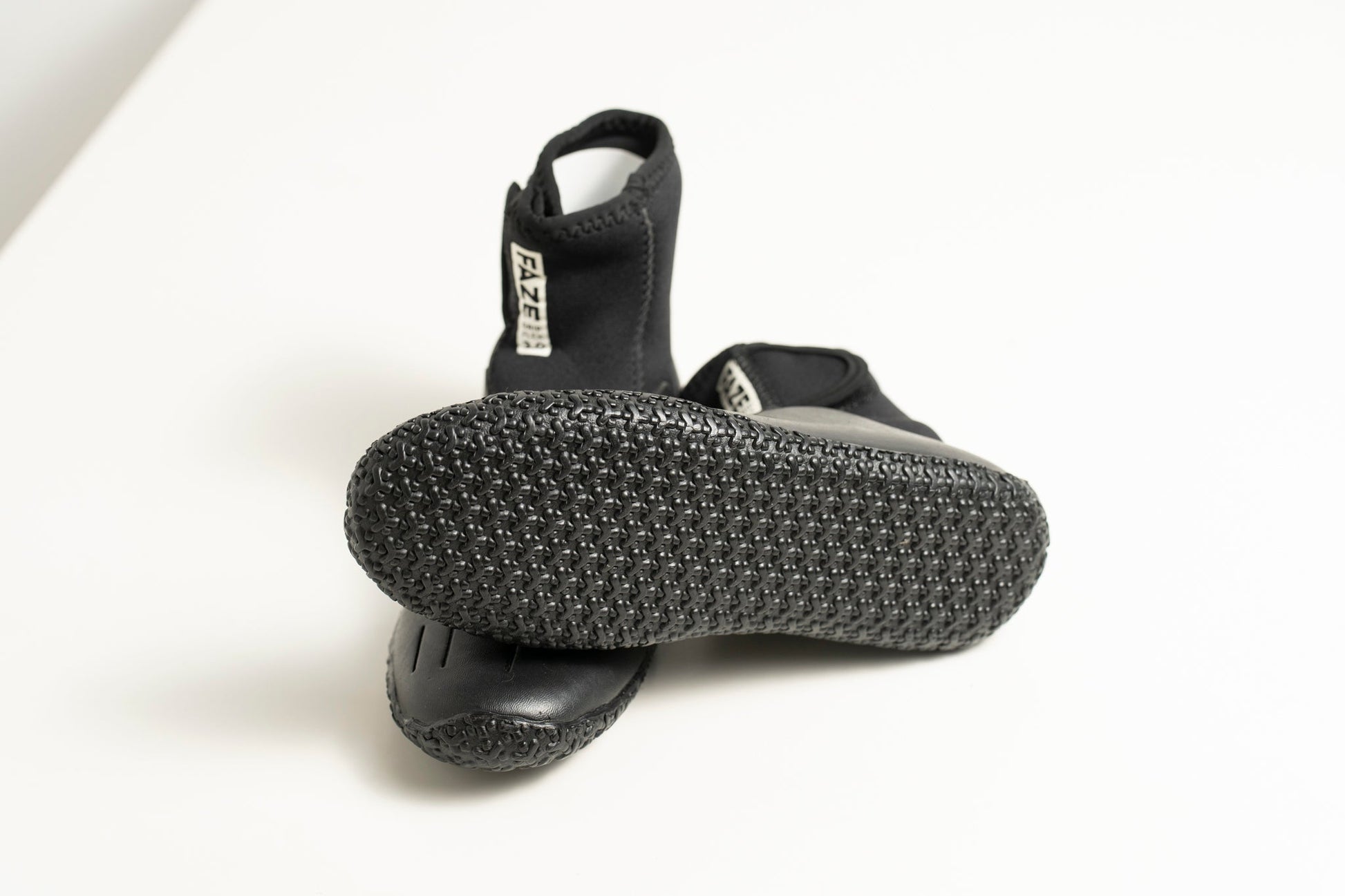 3mm Kids FAZE Wetsuit Boot - Hot Tub Shop