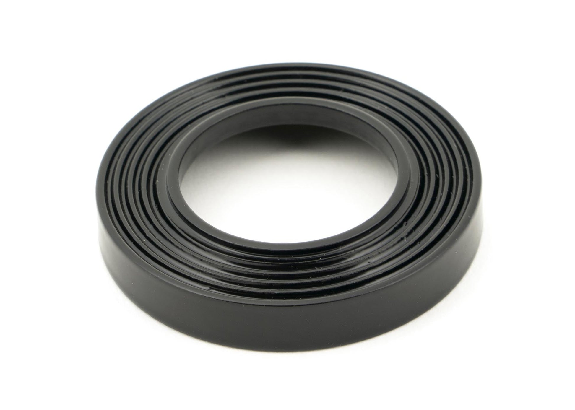 From The Anvil Avon Round Lever On Rose Set (Sprung) - Hot Tub Shop