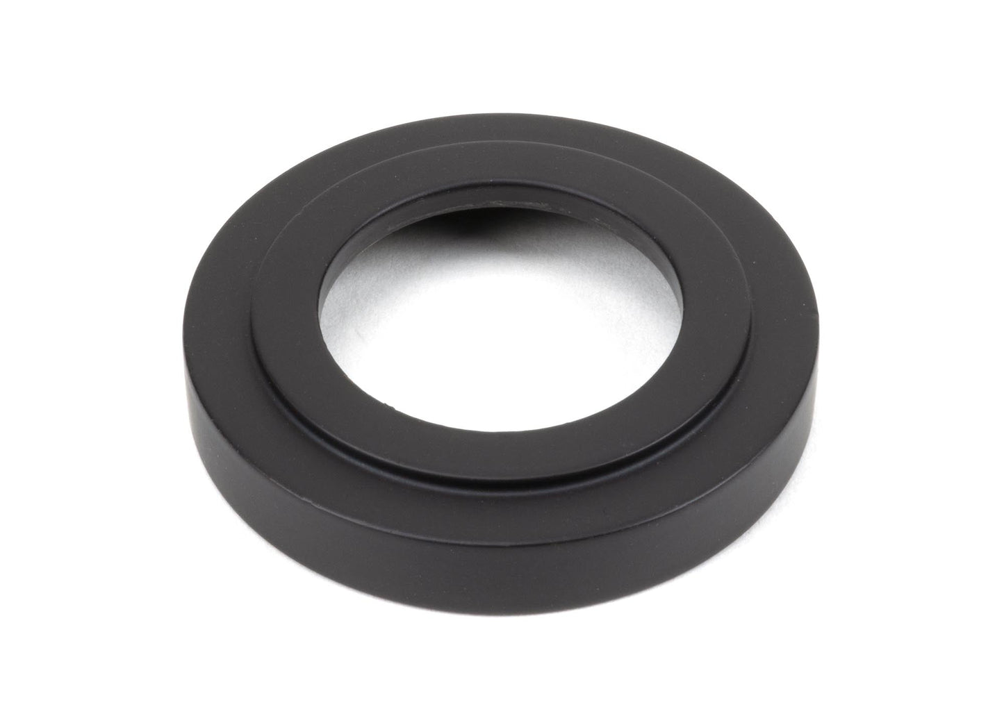 From The Anvil Avon Round Lever On Rose Set (Sprung) - Hot Tub Shop