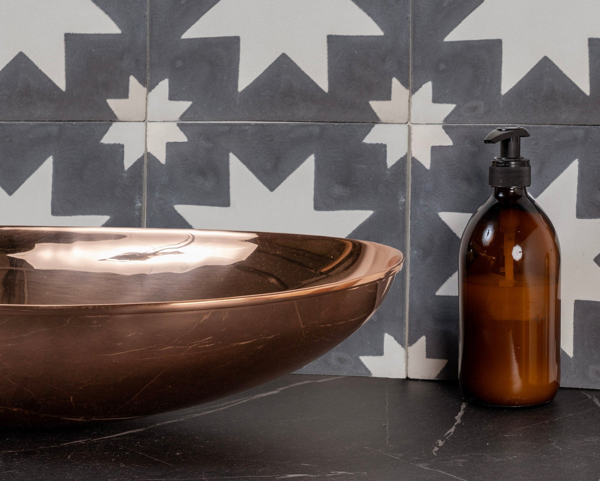 From The Anvil Oval Basin - Hot Tub Shop