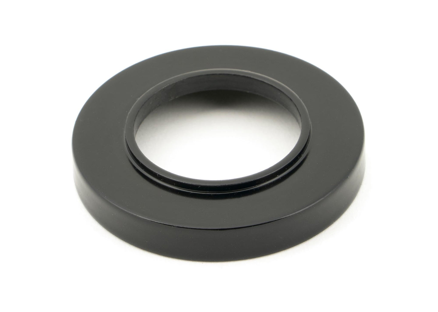 From The Anvil Avon Round Lever On Rose Set (Unsprung)