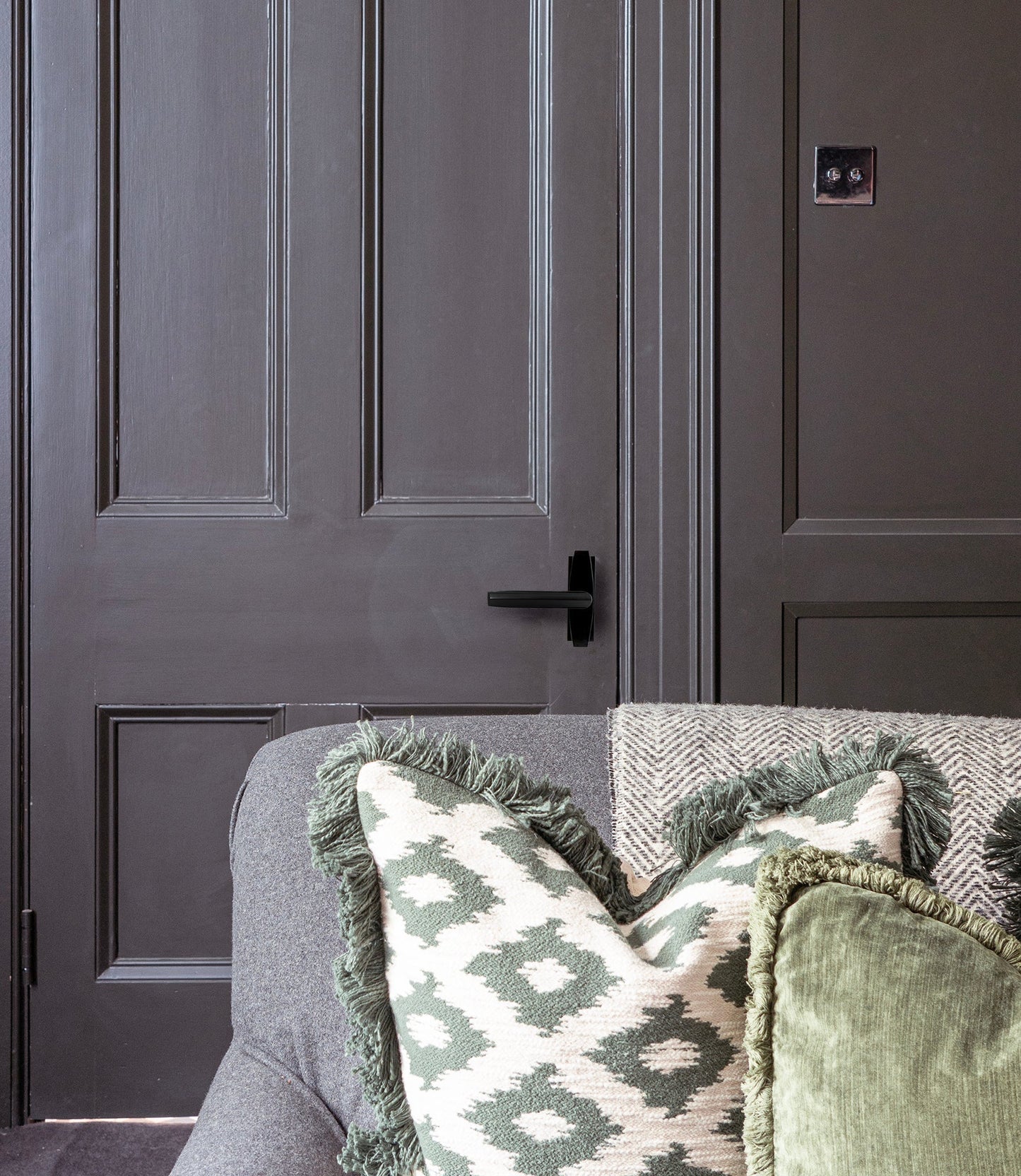 From The Anvil Art Deco Lever On Rose Set