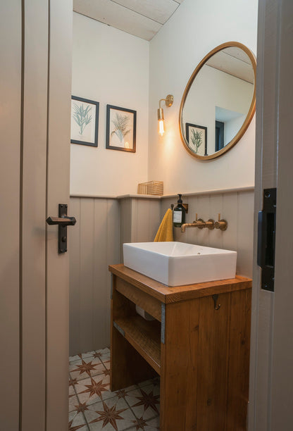 From The Anvil Straight Lever Bathroom Set