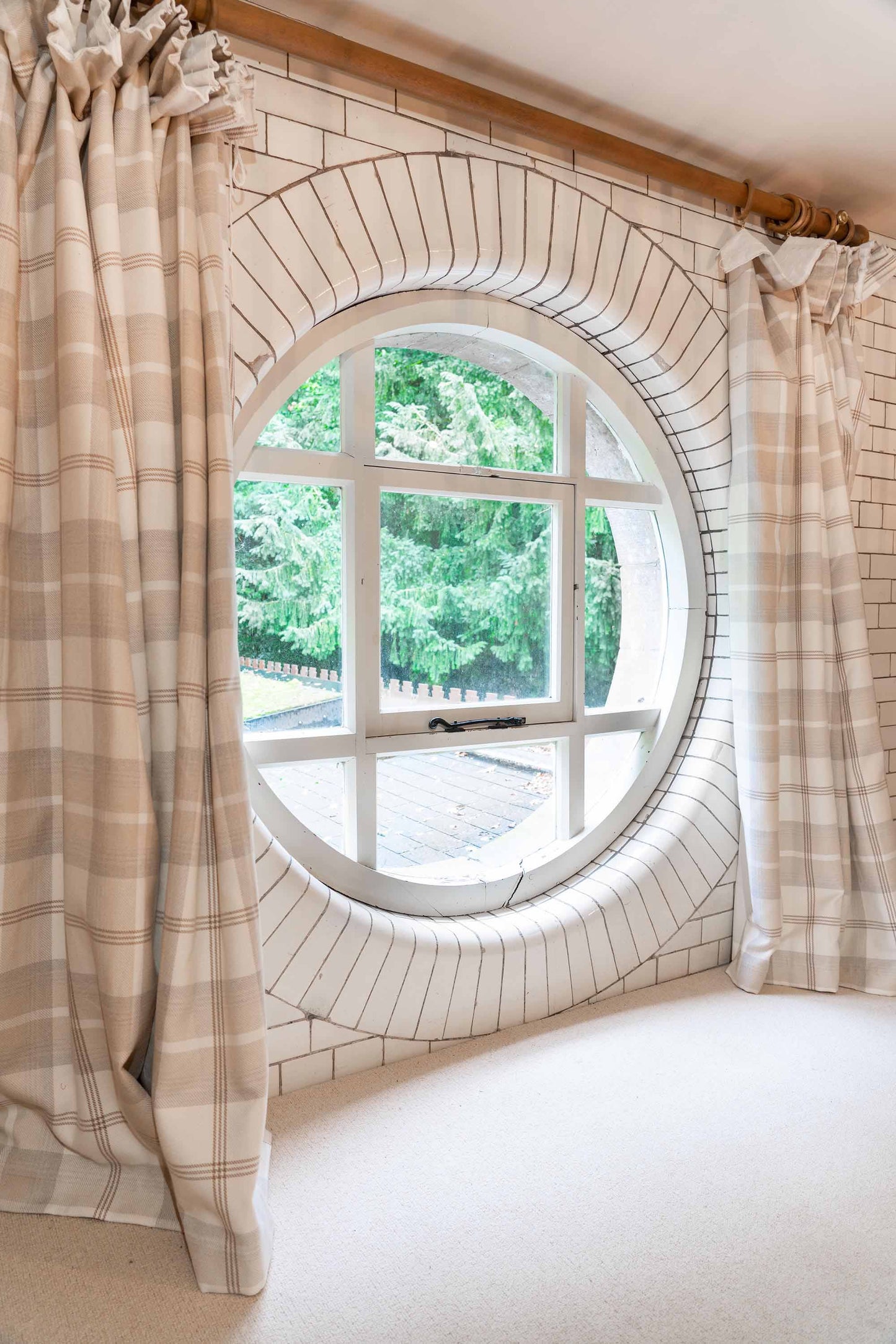 From The Anvil Rosehead Stay