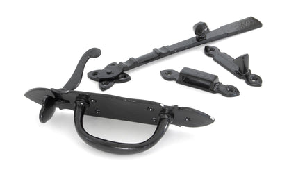 From The Anvil Cast Suffolk Latch