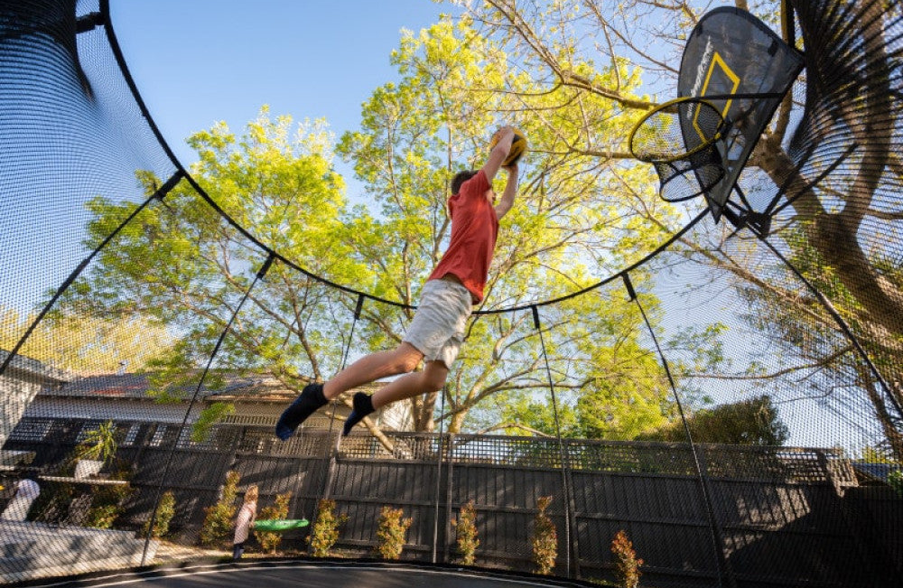 Springfree 10ft Round Outdoor Trampoline With Safety Net - Hot Tub Shop