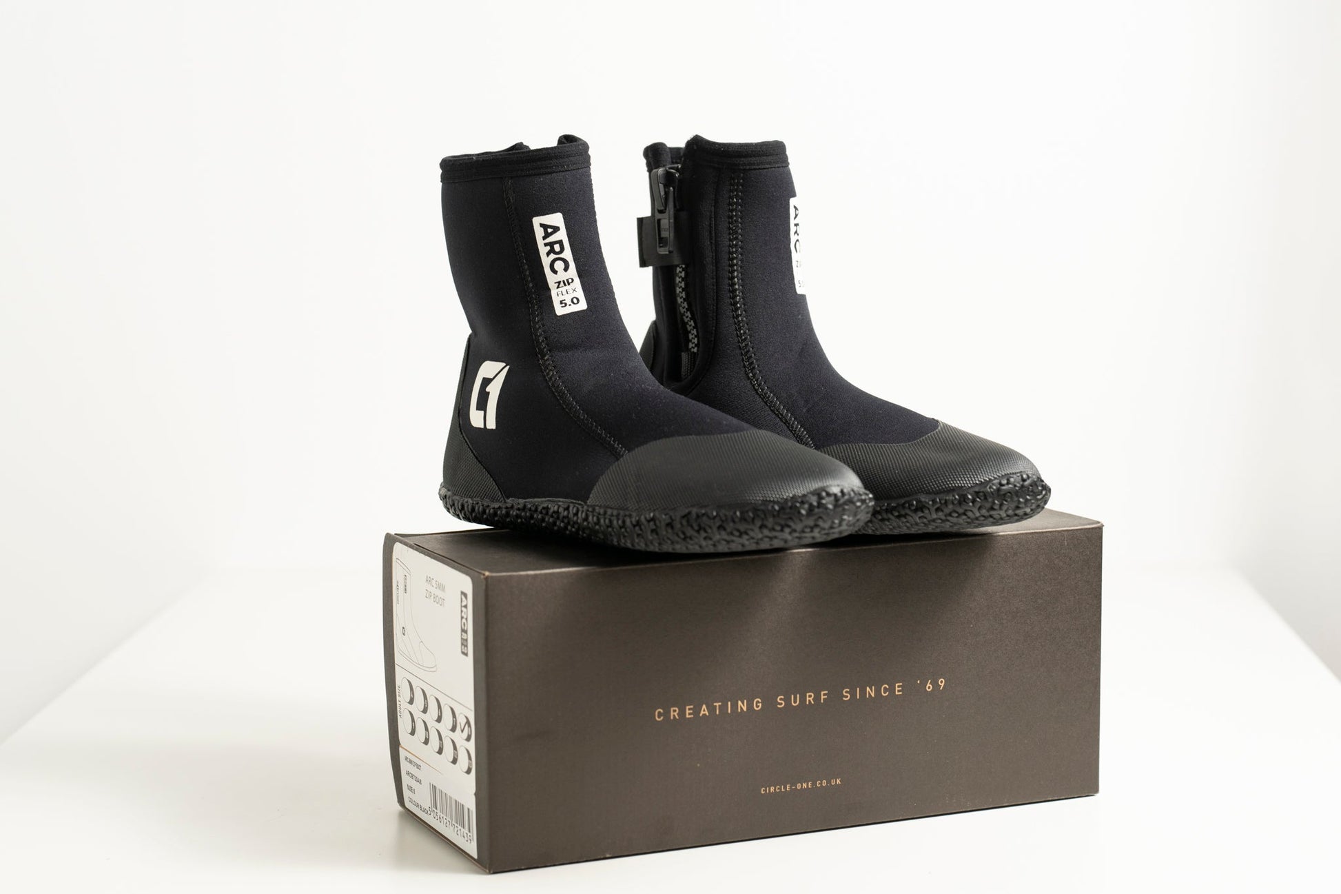 5mm ARC Adult Winter Zipped Wetsuit Boots - Hot Tub Shop