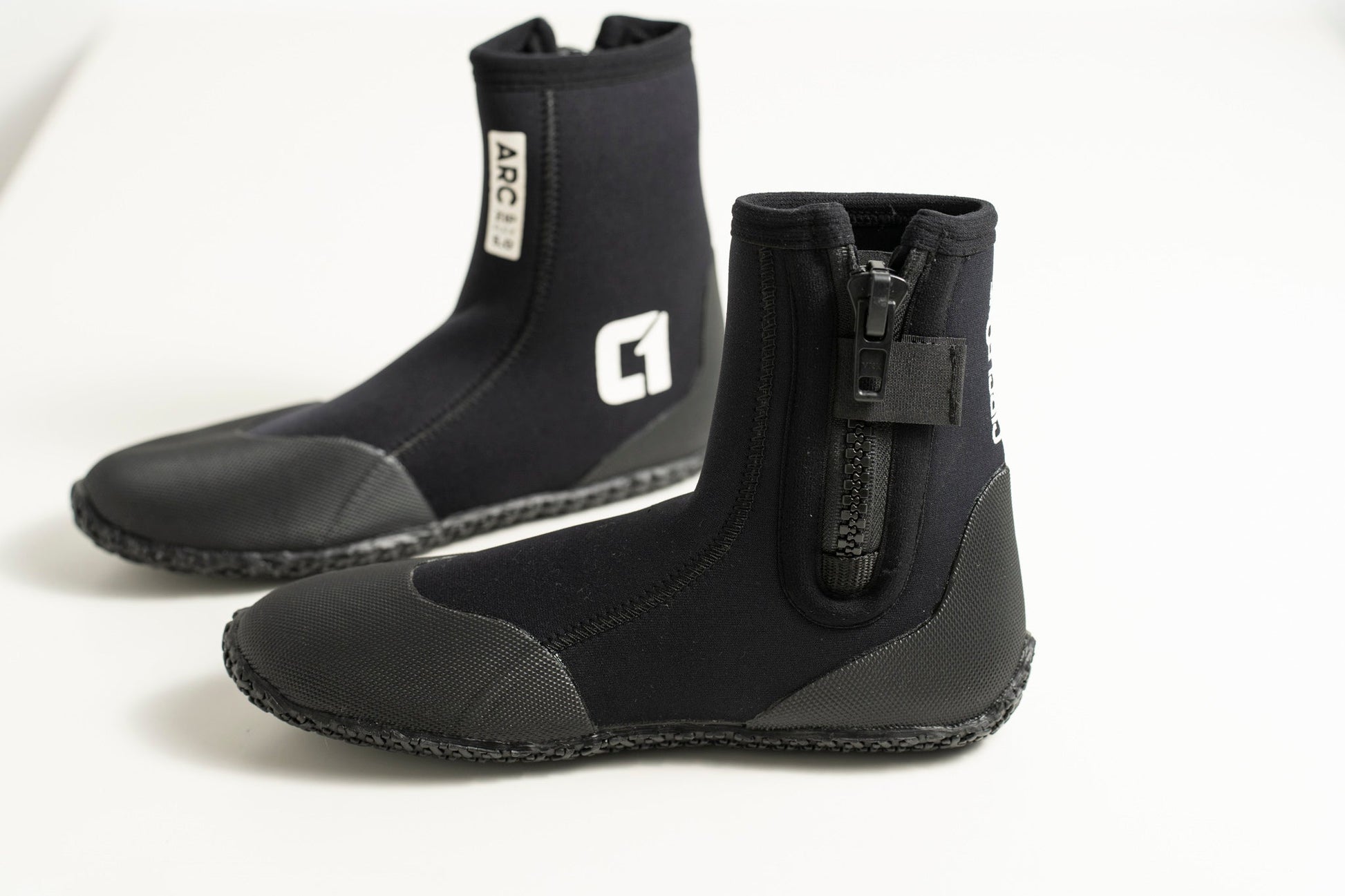 5mm ARC Adult Winter Zipped Wetsuit Boots - Hot Tub Shop