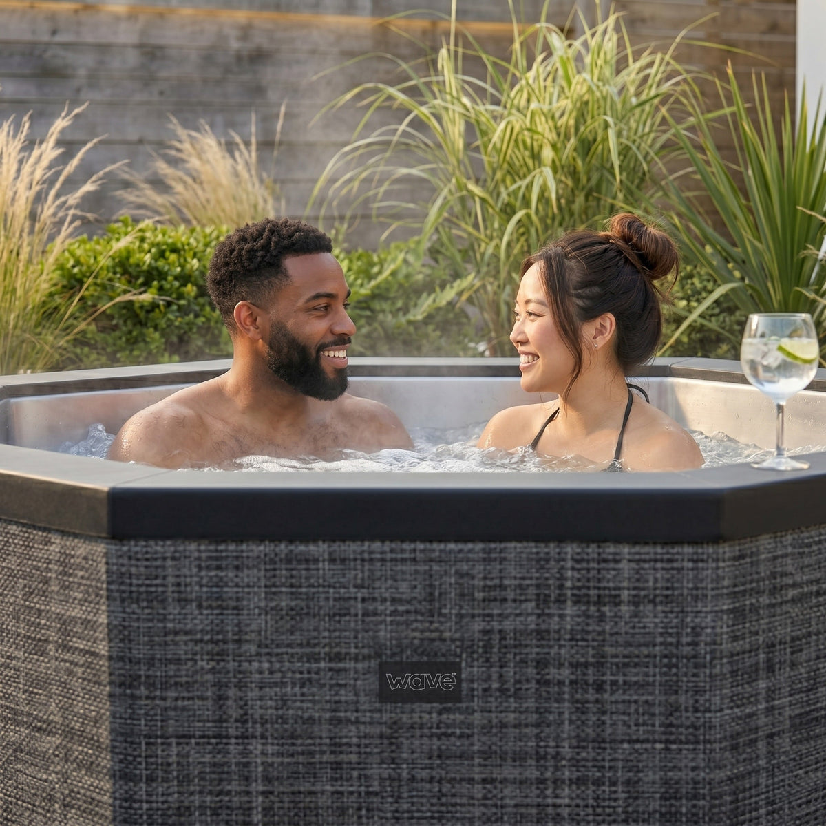 Como | 6-Person Eco Foam Hot Tub | Built-In Integrated Heater | UKCA