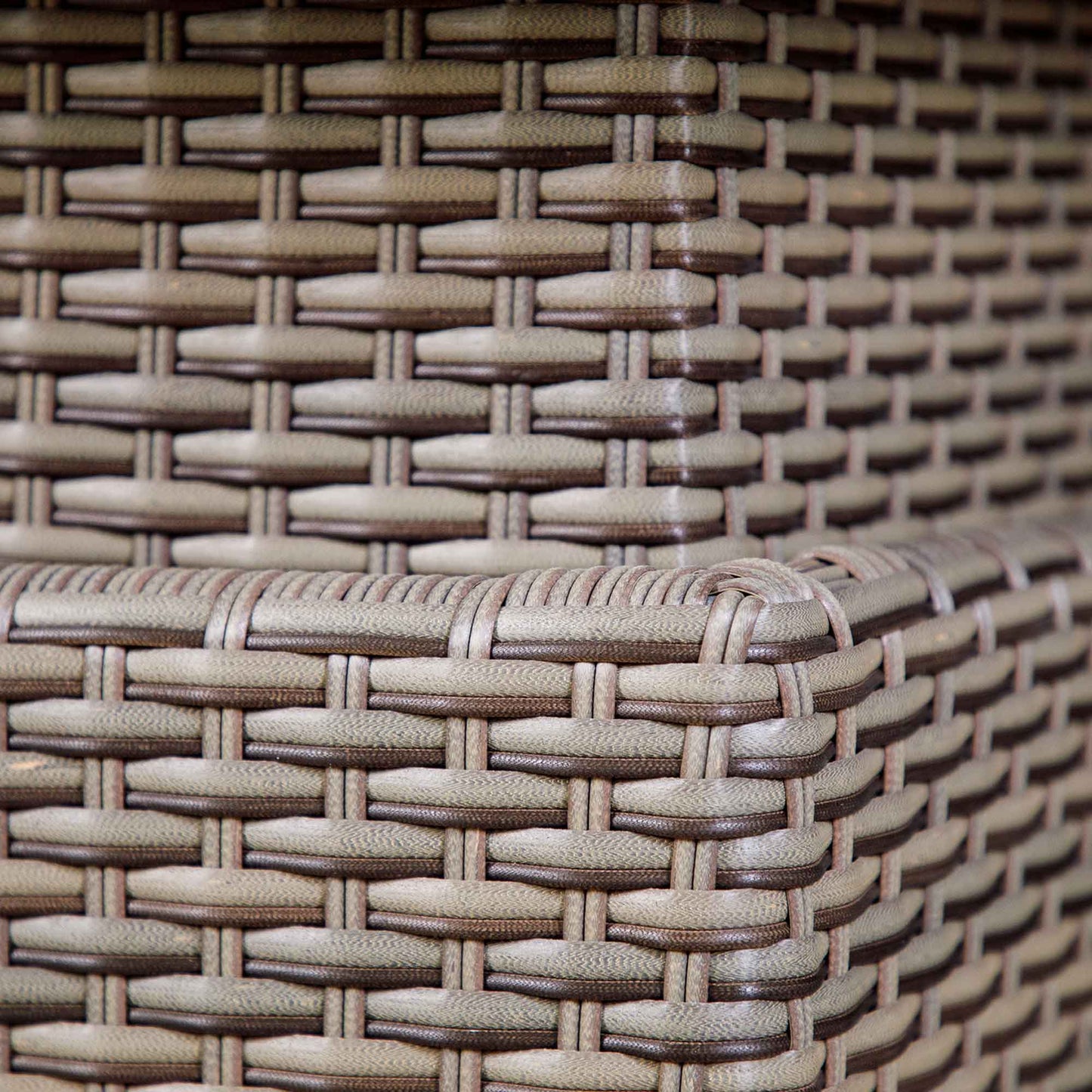 Chester Rattan Wicker Height-Adjustable Outdoor Dining Table - Brown - DG73