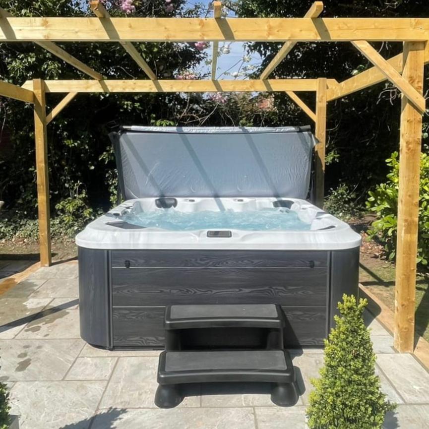 H2O Premium Eco 6000 Series 5-6 Person Hot Tub Spa - White Marble - Hot Tub Shop