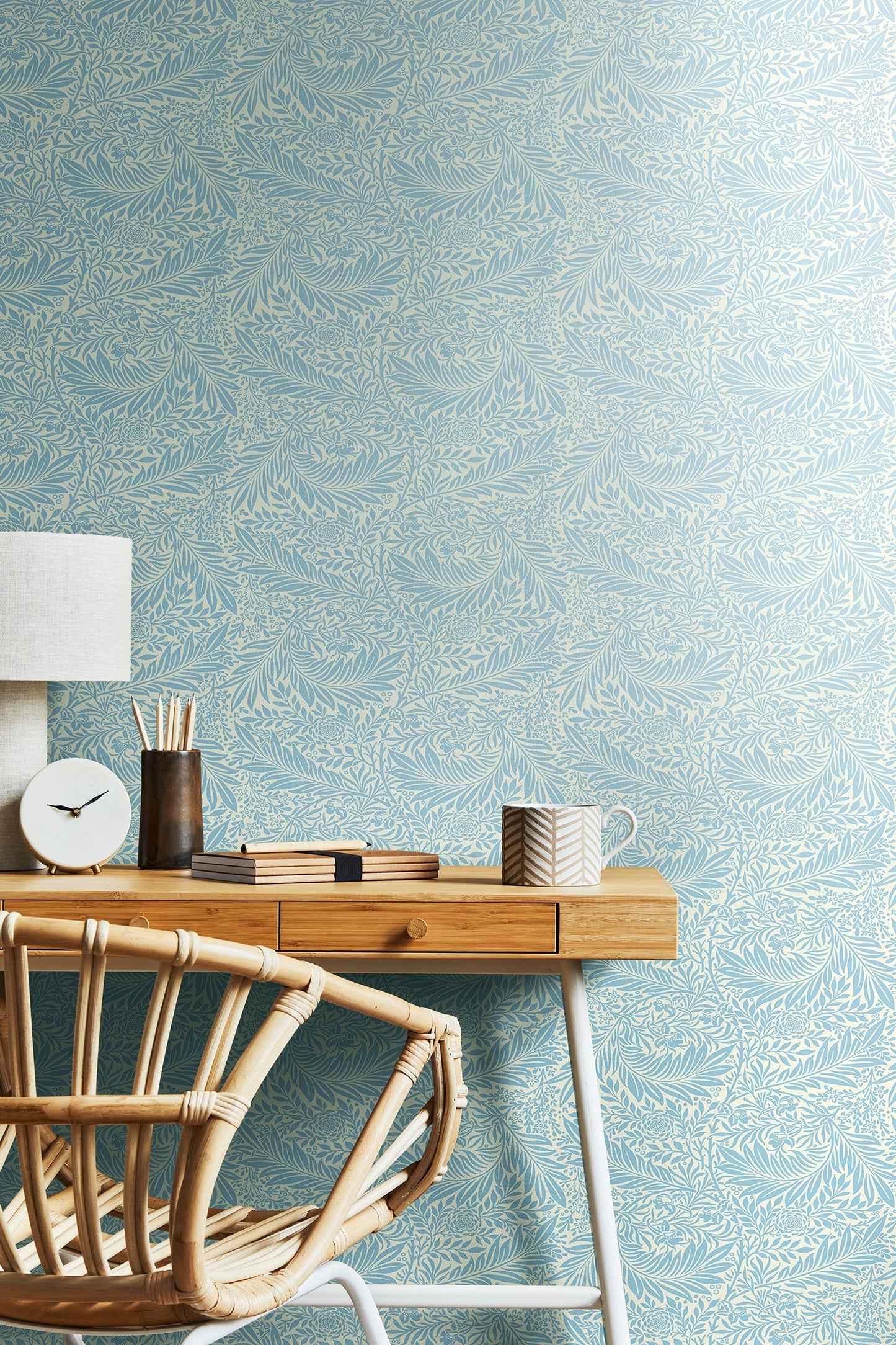 Hoopla Walls Leaf Vine Wedgewood Blue
