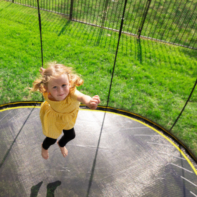 Springfree 6x9ft Oval Outdoor Trampoline With Safety Net - Hot Tub Shop