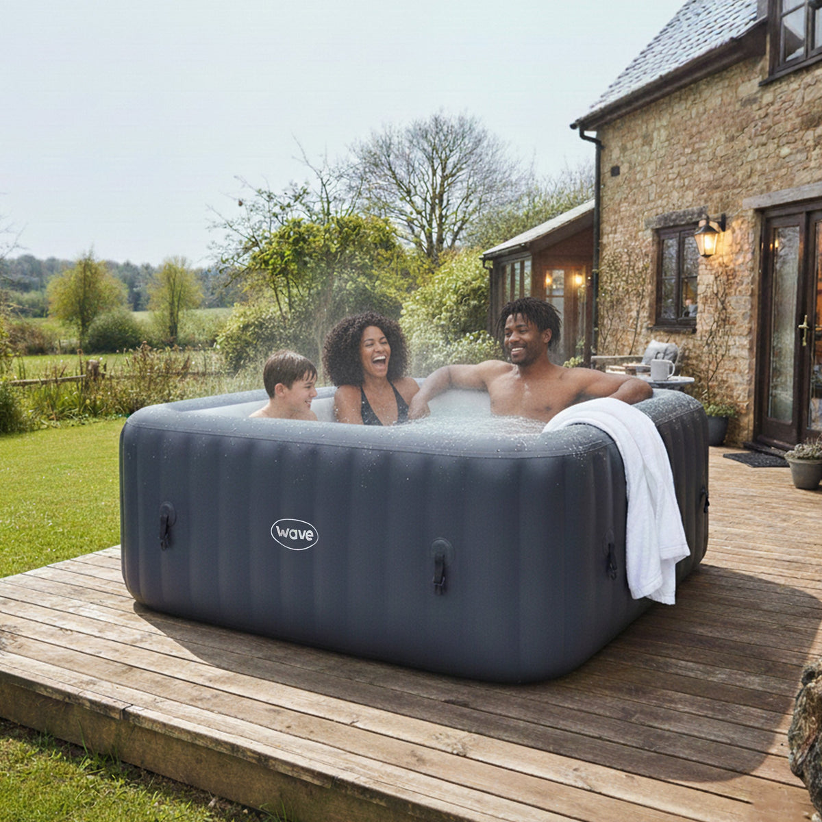 Pacific | 4/6-Person Inflatable Hot Tub | Integrated Heater | UKCA