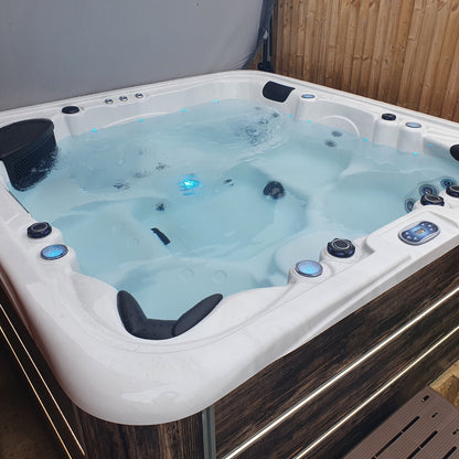 Solstice Leisure Sarsen 5-6 Person Hot Tub Spa - Hot Tub Shop