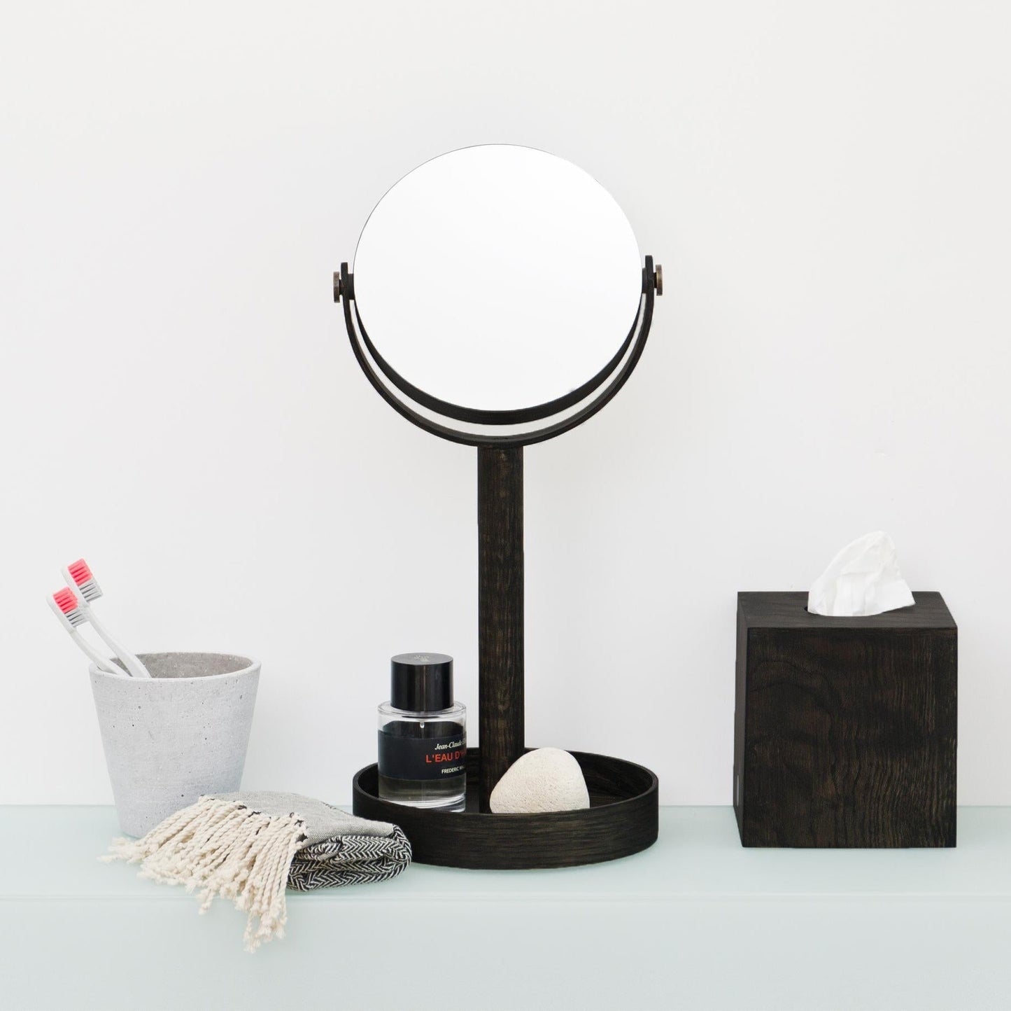 Wireworks Magnify Mirror Close Up Dark Oak