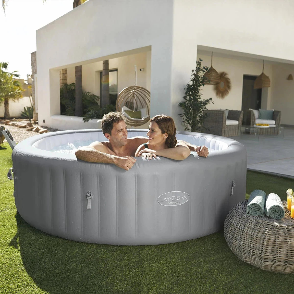 Grenada AirJet 6-8 Person Inflatable Hot Tub