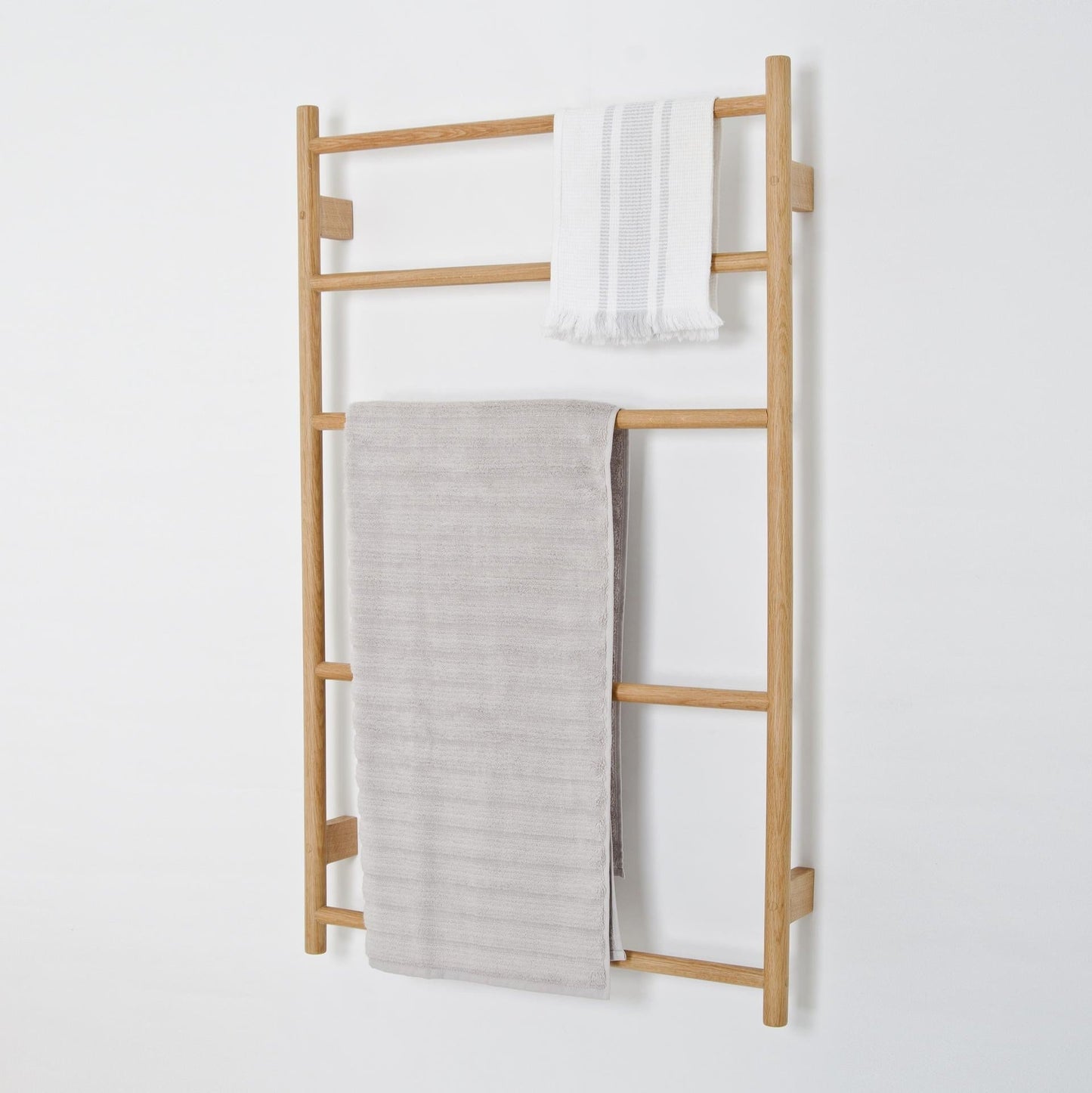 Wireworks Towel Rail Wallbar Oak